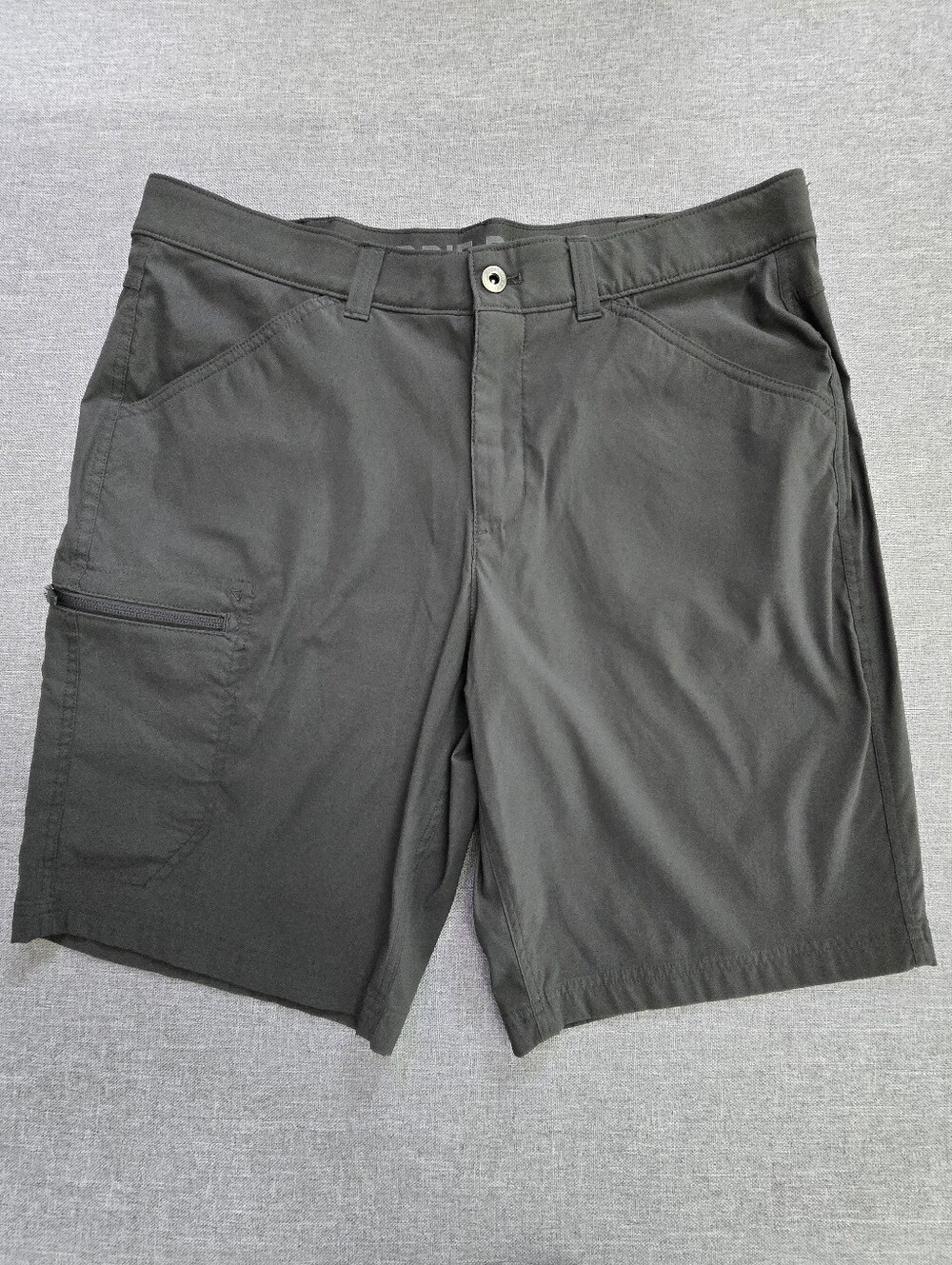 Eddie Bauer Rainer Tech Gray Shorts with Side Zip Pocket Size 36